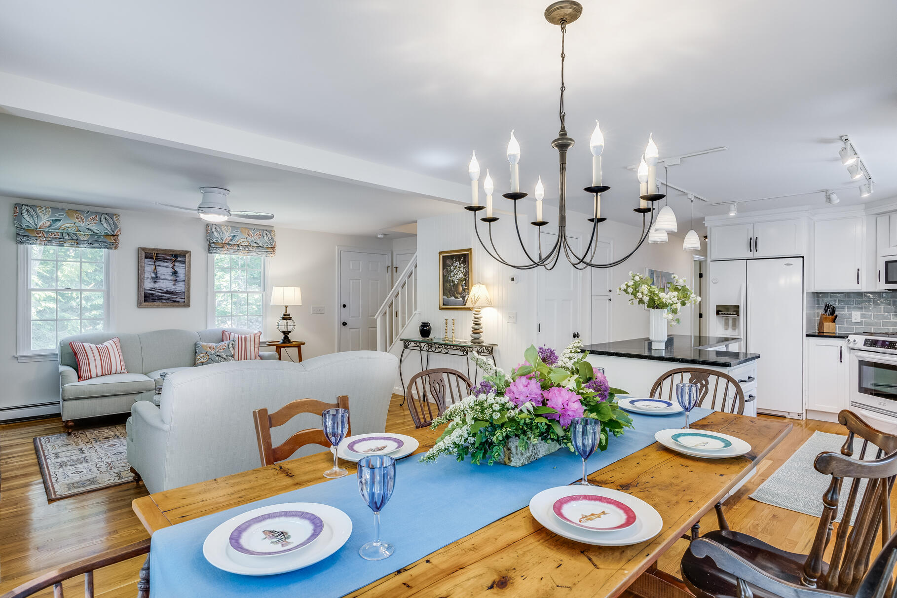 20 Hoyt Road Eastham, MA 02642 - Photo 29 of 73 dine area