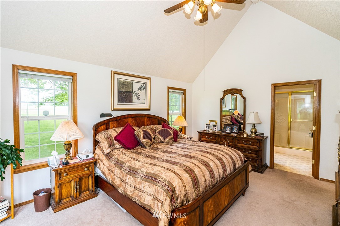 249 South Military Road Winlock, WA 98596 - Photo 21 of 33 a bedroom with bed and a window