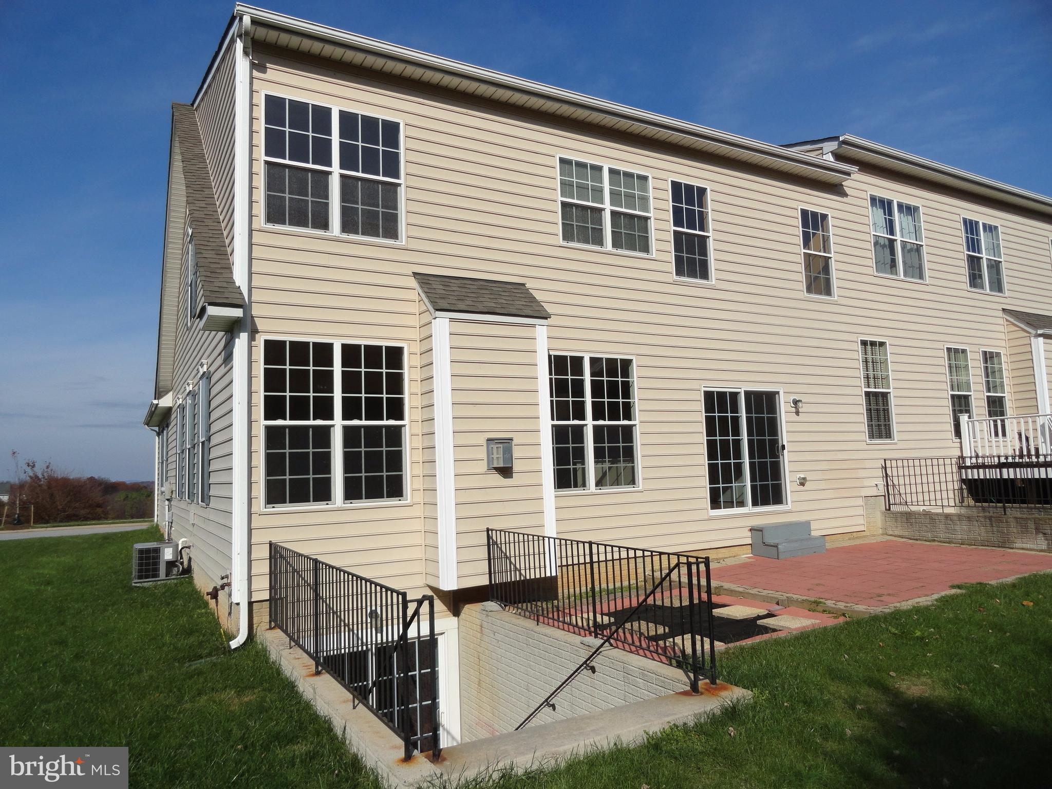 543 Countryside Road Seven Valleys, PA 17360 - Photo 2 of 30 Gallery Image 2