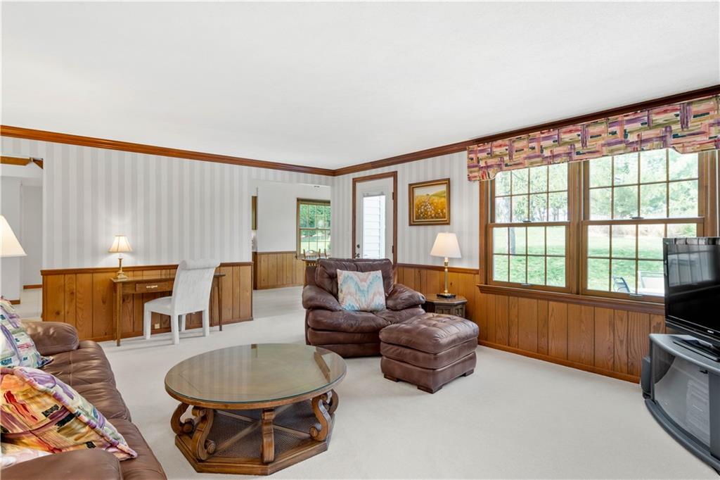 313 Knobs Hill Court Wexford, PA 15090 - Photo 11 of 25 a living room with furniture and a window