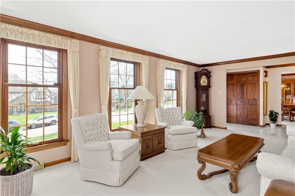 313 Knobs Hill Court Wexford, PA 15090 - Photo 5 of 25 a living room with furniture and a large window