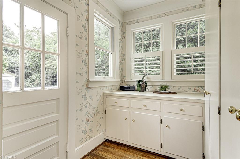 729 Arbor Road Winston-Salem, NC 27104 - Photo 13 of 25 Gallery Image 13