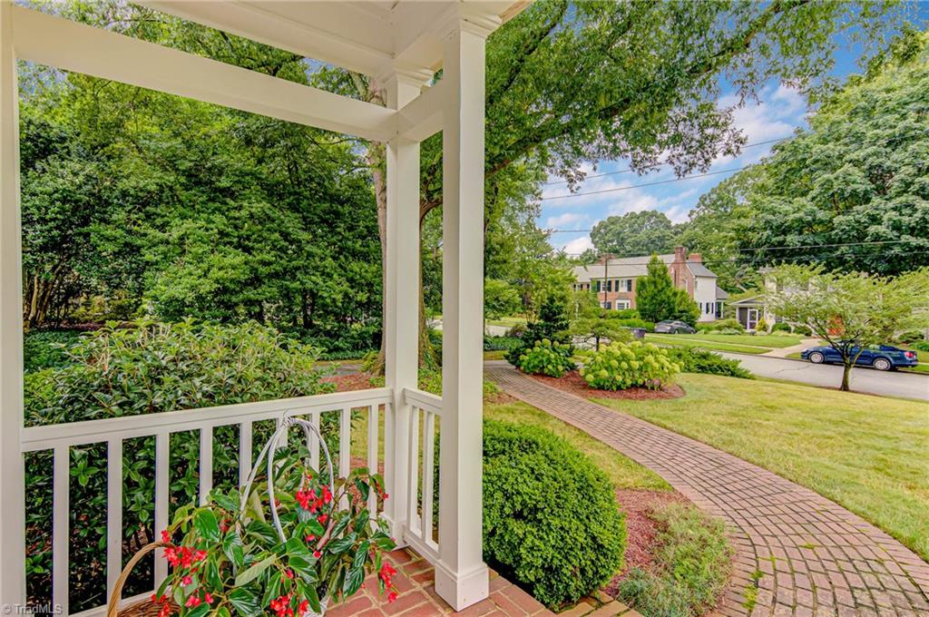 729 Arbor Road Winston-Salem, NC 27104 - Photo 3 of 25 Gallery Image 3