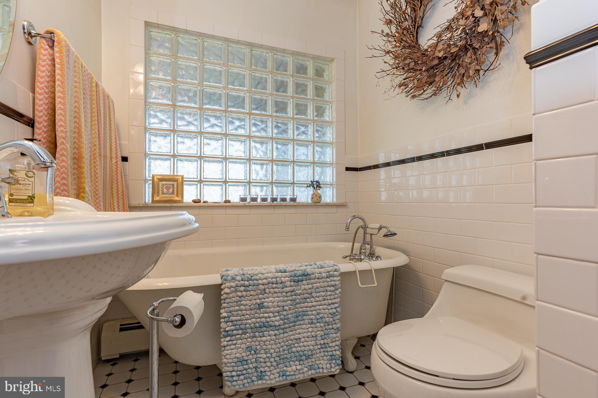 570 Lewisville Road Lincoln University, PA 19352 - Photo 21 of 44 1st Floor Bath