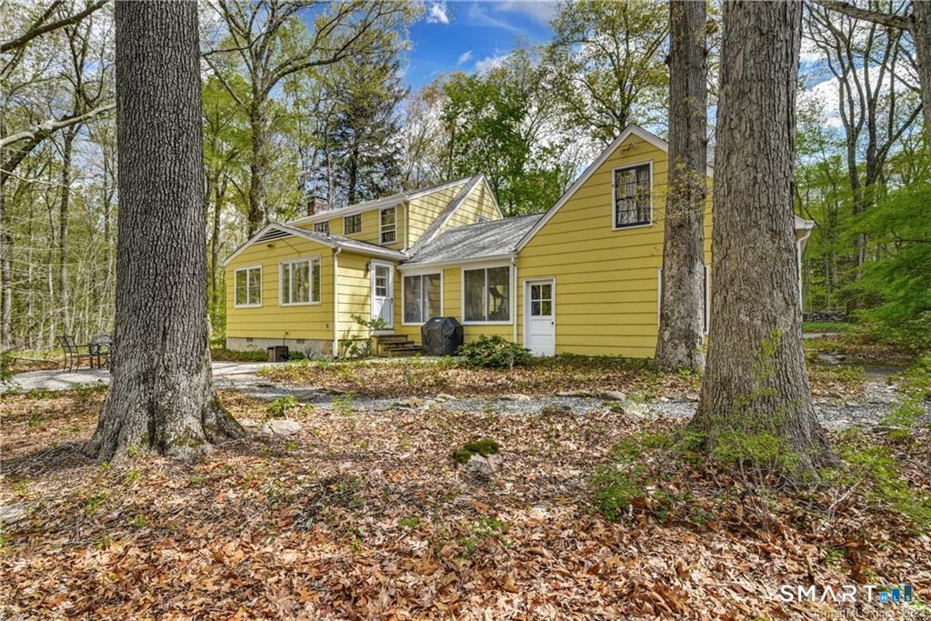 792 Smith Ridge Road New Canaan, CT 06840 - Photo 31 of 40 Back of House