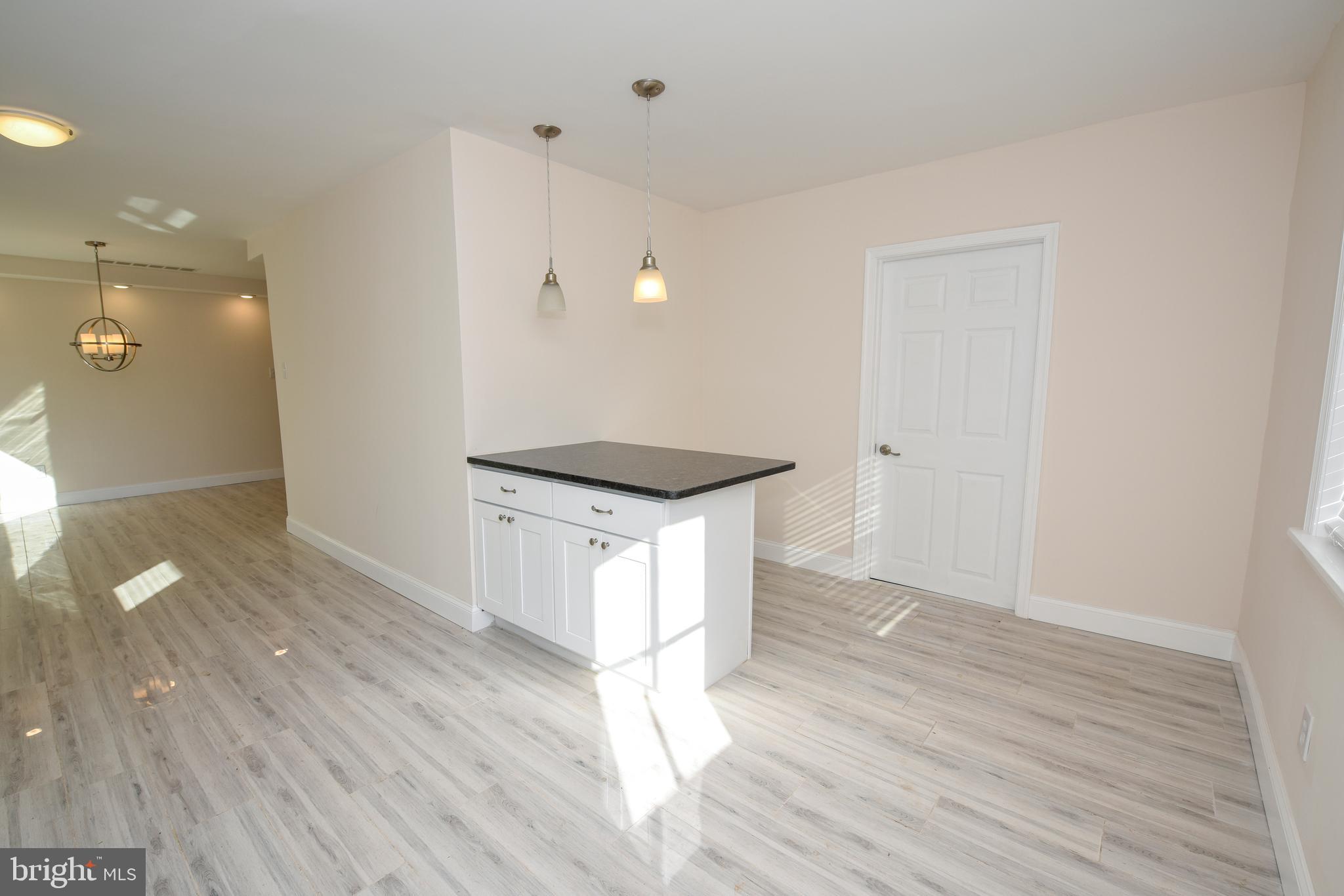 1572 Huntingdon Road Abington, PA 19001 - Photo 12 of 34 Kitchen