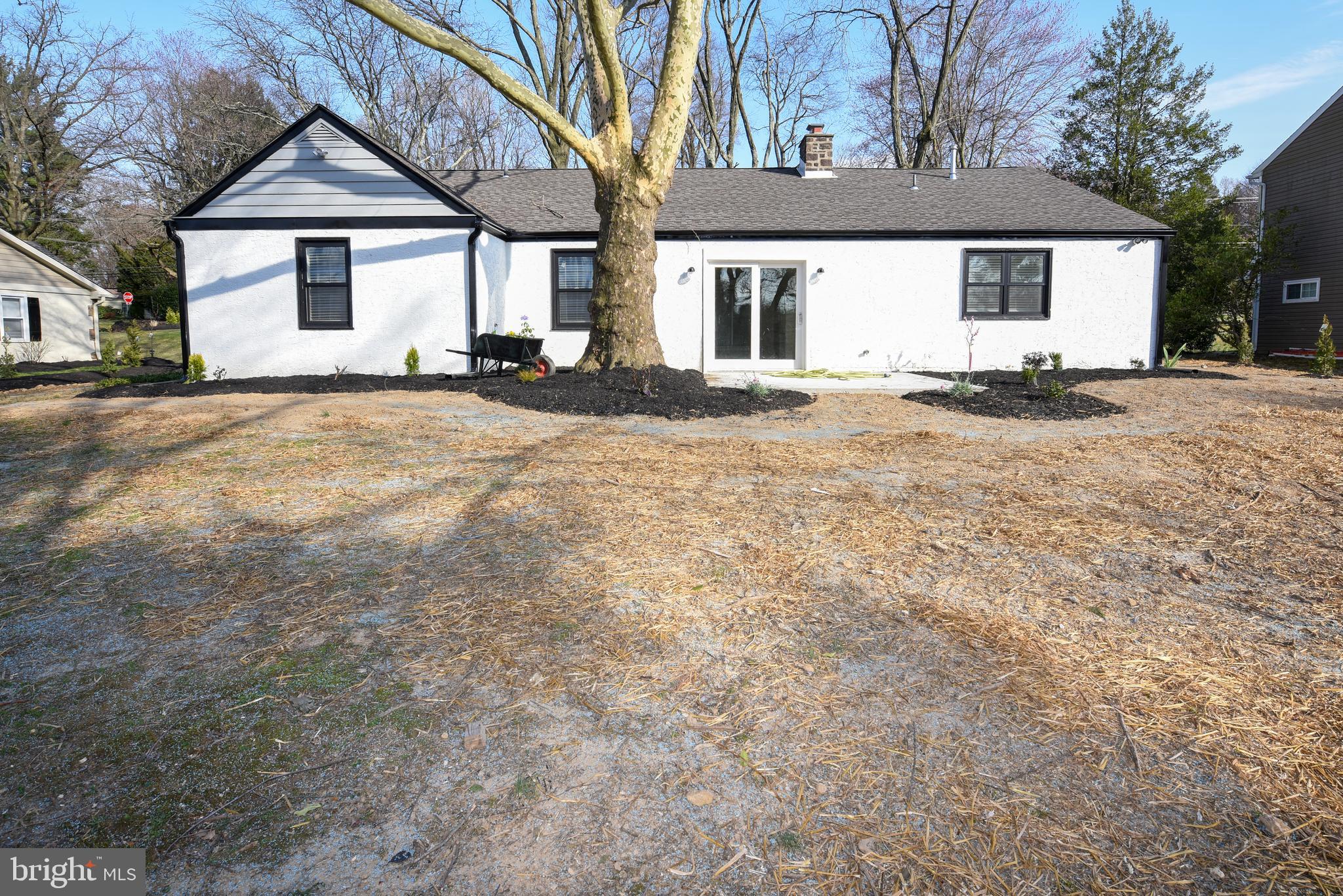 1572 Huntingdon Road Abington, PA 19001 - Photo 30 of 34 Back View