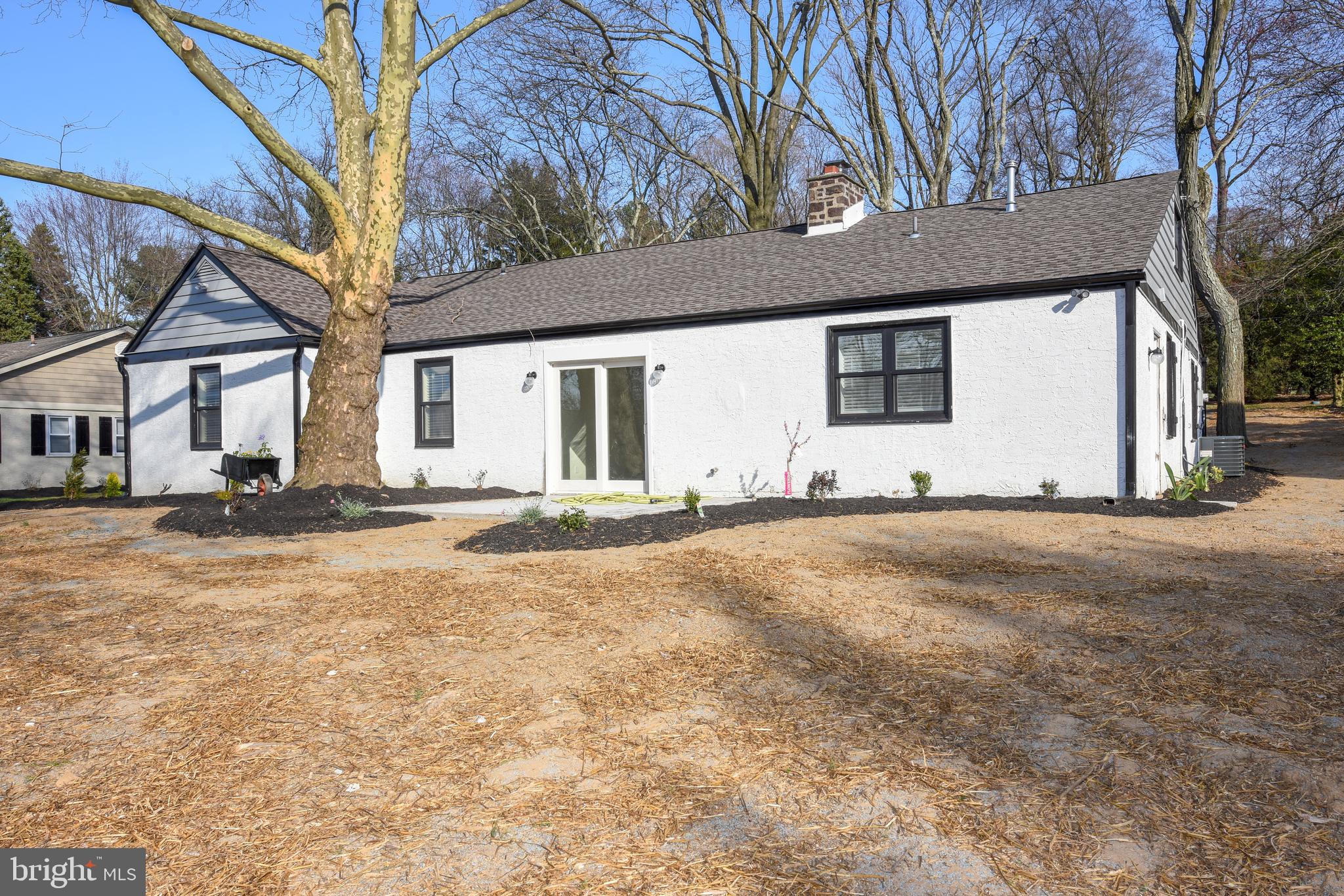 1572 Huntingdon Road Abington, PA 19001 - Photo 31 of 34 Alternate Back View