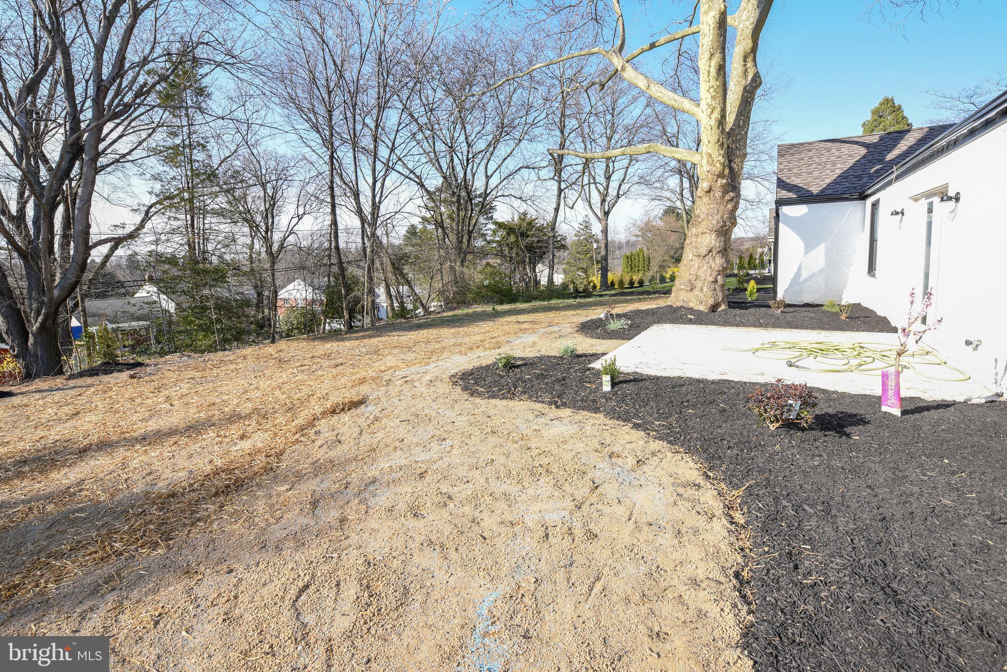 1572 Huntingdon Road Abington, PA 19001 - Photo 33 of 34 Back Yard
