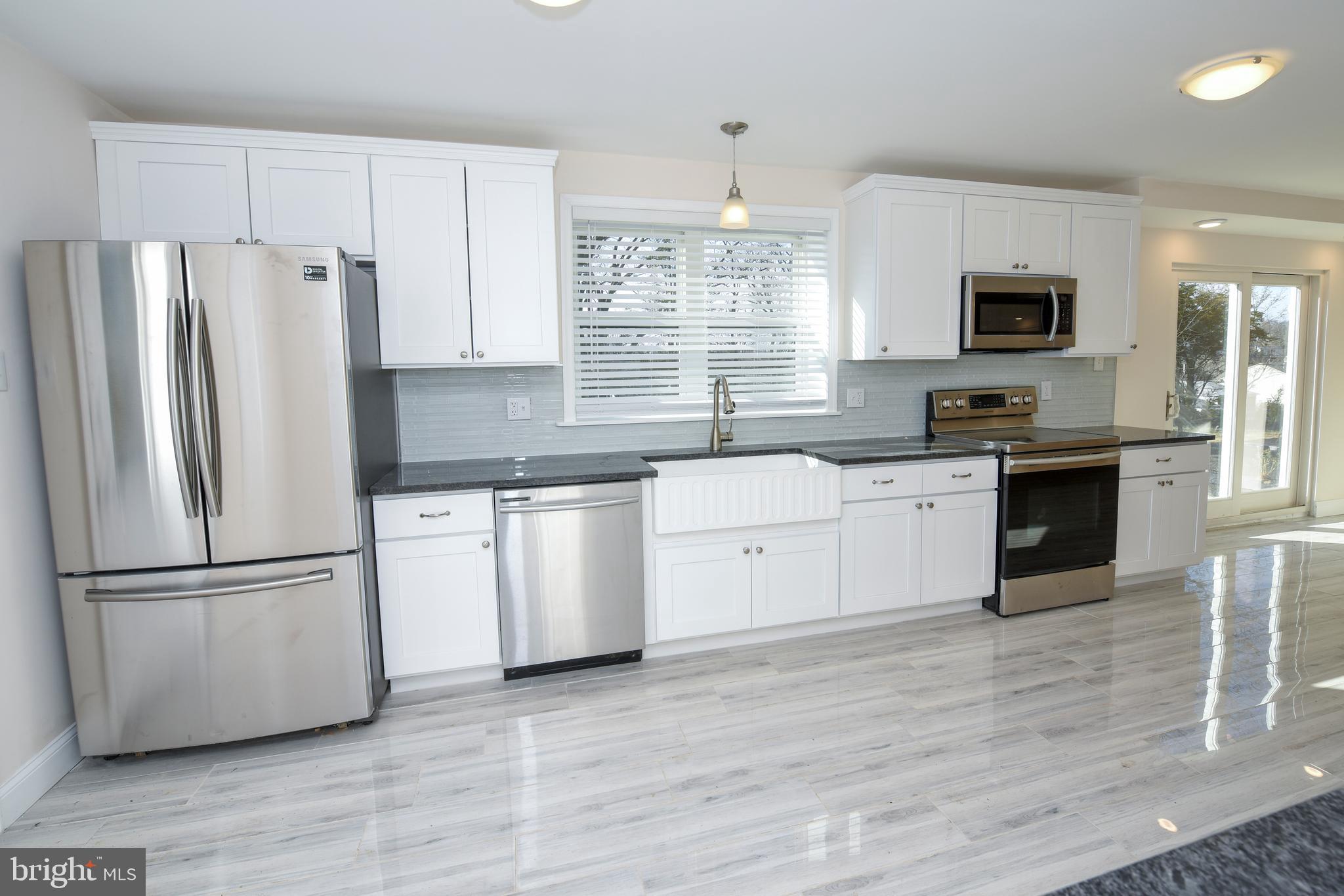 1572 Huntingdon Road Abington, PA 19001 - Photo 10 of 34 Kitchen