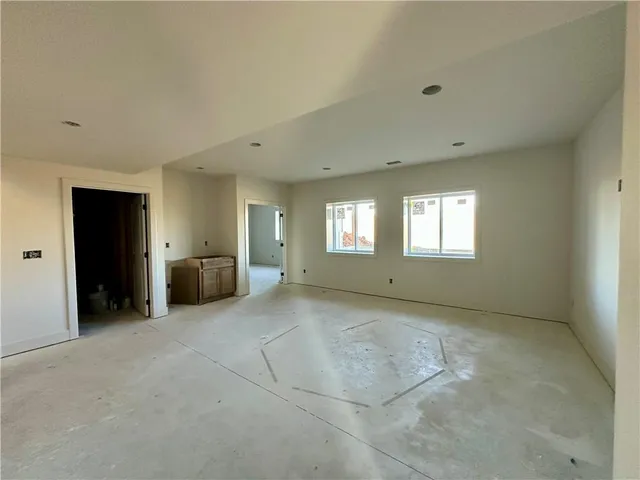 $730,850 | 6045 Apache Drive, Shawnee, KS 66226