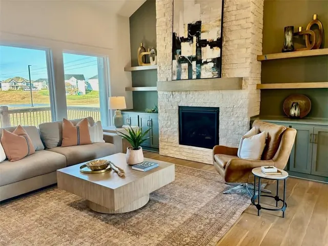 $730,850 | 6045 Apache Drive, Shawnee, KS 66226