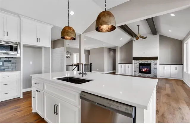 $730,850 | 6045 Apache Drive, Shawnee, KS 66226