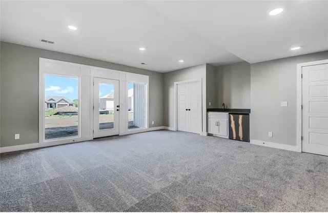 $730,850 | 6045 Apache Drive, Shawnee, KS 66226