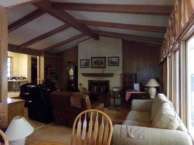 1363 Bonnie Ridge Road Columbus, OH 43228 - Photo 7 of 14 living