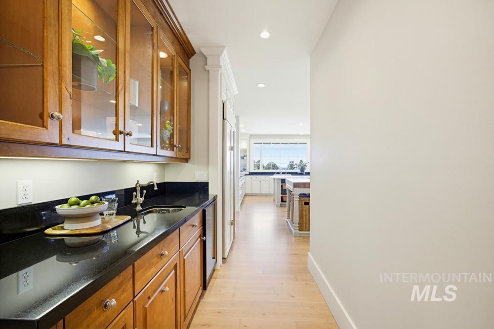 2397 North Overview Place Boise, ID 83702 - Photo 15 of 34