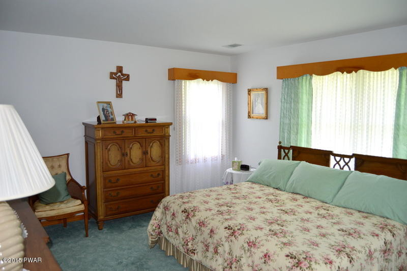 170 Long Ridge Road Hawley, PA 18428 - Photo 12 of 31