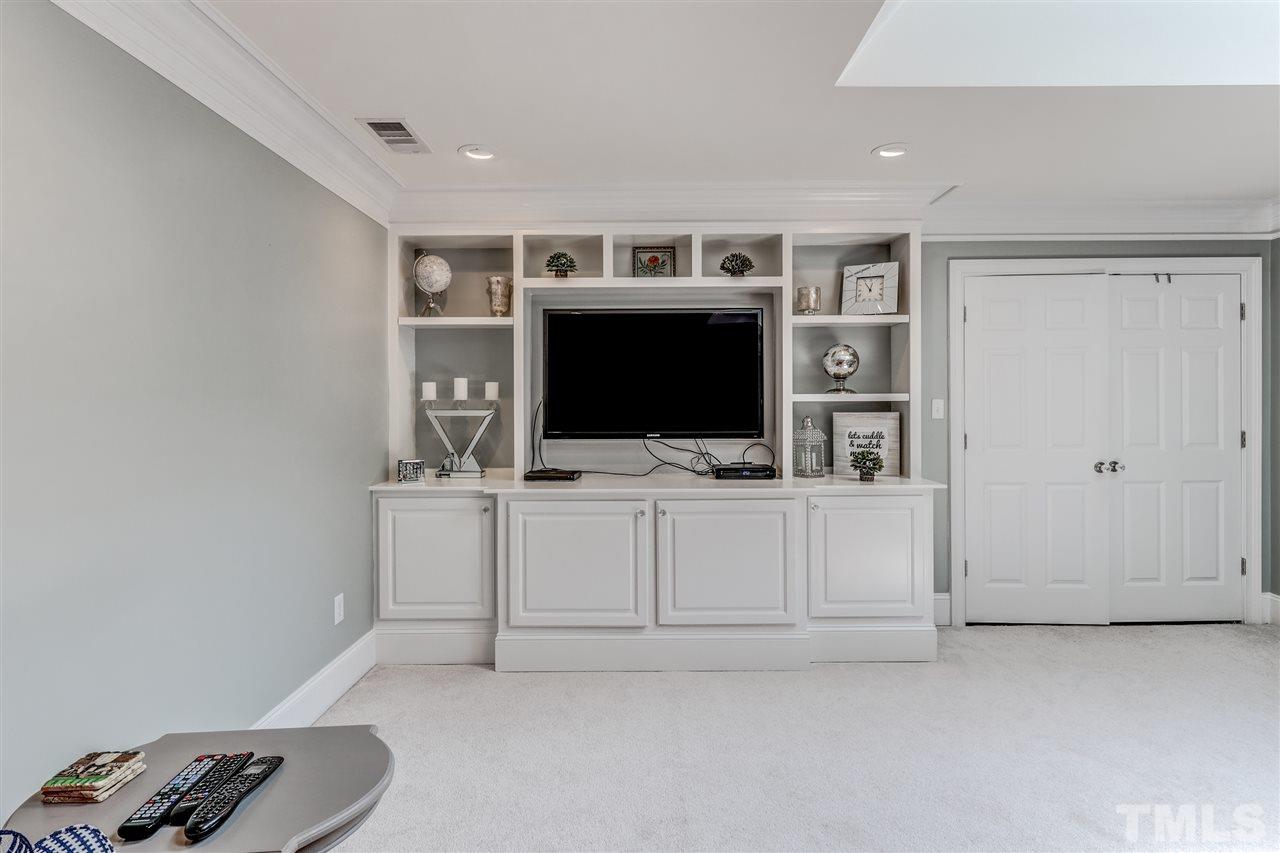11510 Helmond Way Raleigh, NC 27617 - Photo 23 of 30 Gallery Image 23