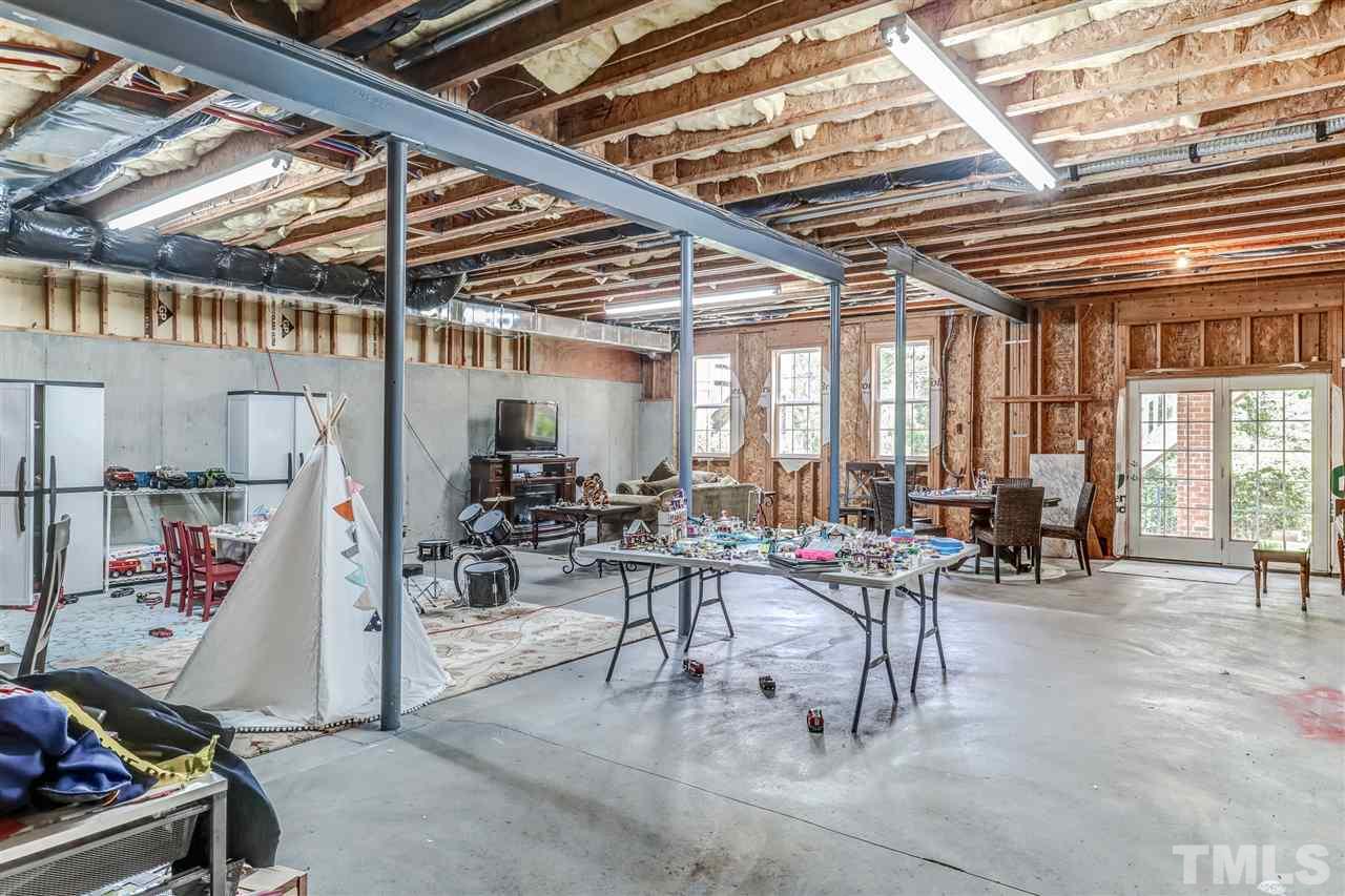 11510 Helmond Way Raleigh, NC 27617 - Photo 28 of 30 Gallery Image 28