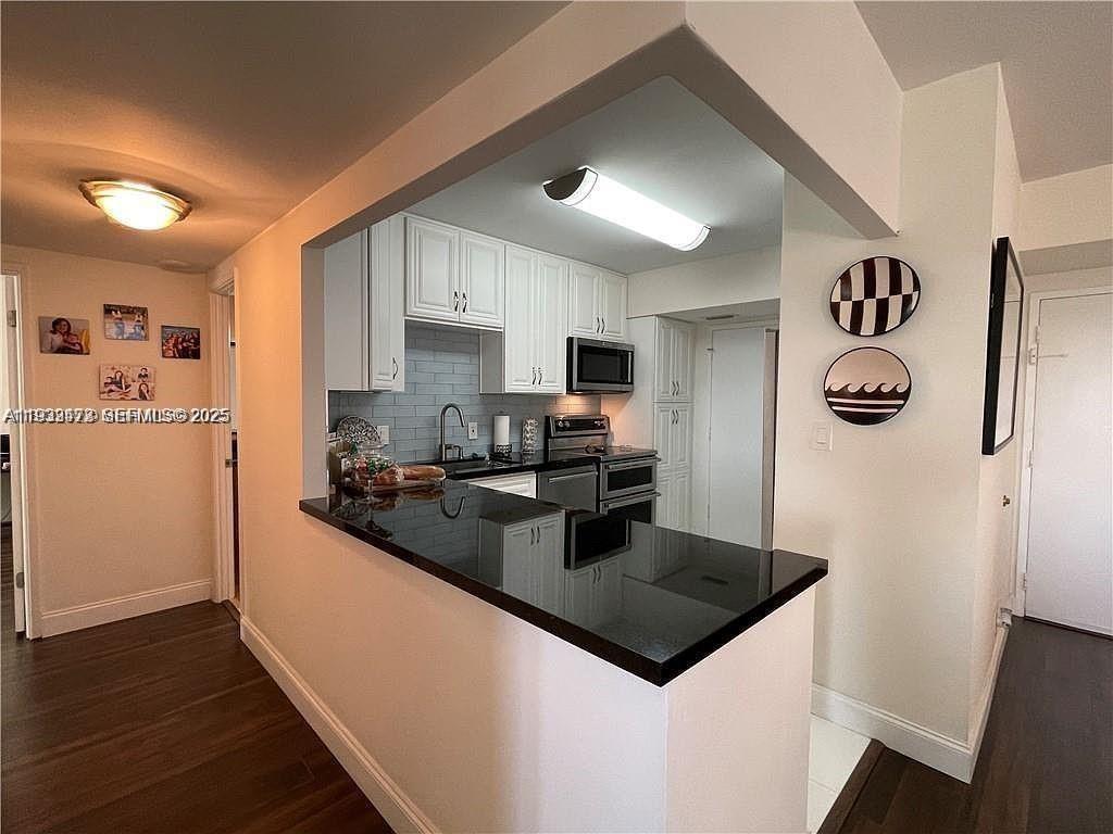 4400 Hillcrest Drive, Unit 601B Hollywood, FL 33021 - Photo 11 of 46