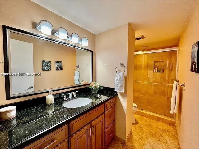 $205,000 | 4400 Hillcrest Drive, Unit 601B, Hollywood, FL 33021