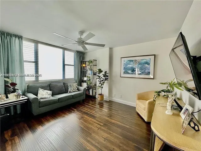 $205,000 | 4400 Hillcrest Drive, Unit 601B, Hollywood, FL 33021