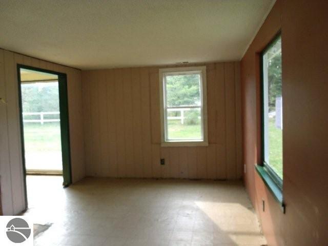 1690 Deer Brook Road Alger, MI 48610 - Photo 13 of 31 1750120-12.JPG