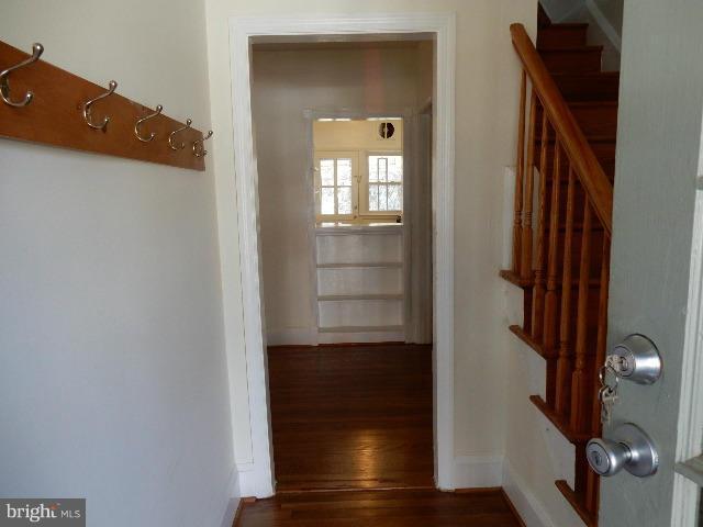 314 Westshire Road Baltimore, MD 21229 - Photo 2 of 15 Looking Inside from Front Door.
