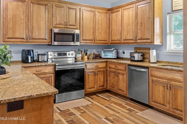 $340,000 | 9517 Dunn Road, Moss Point, MS 39562