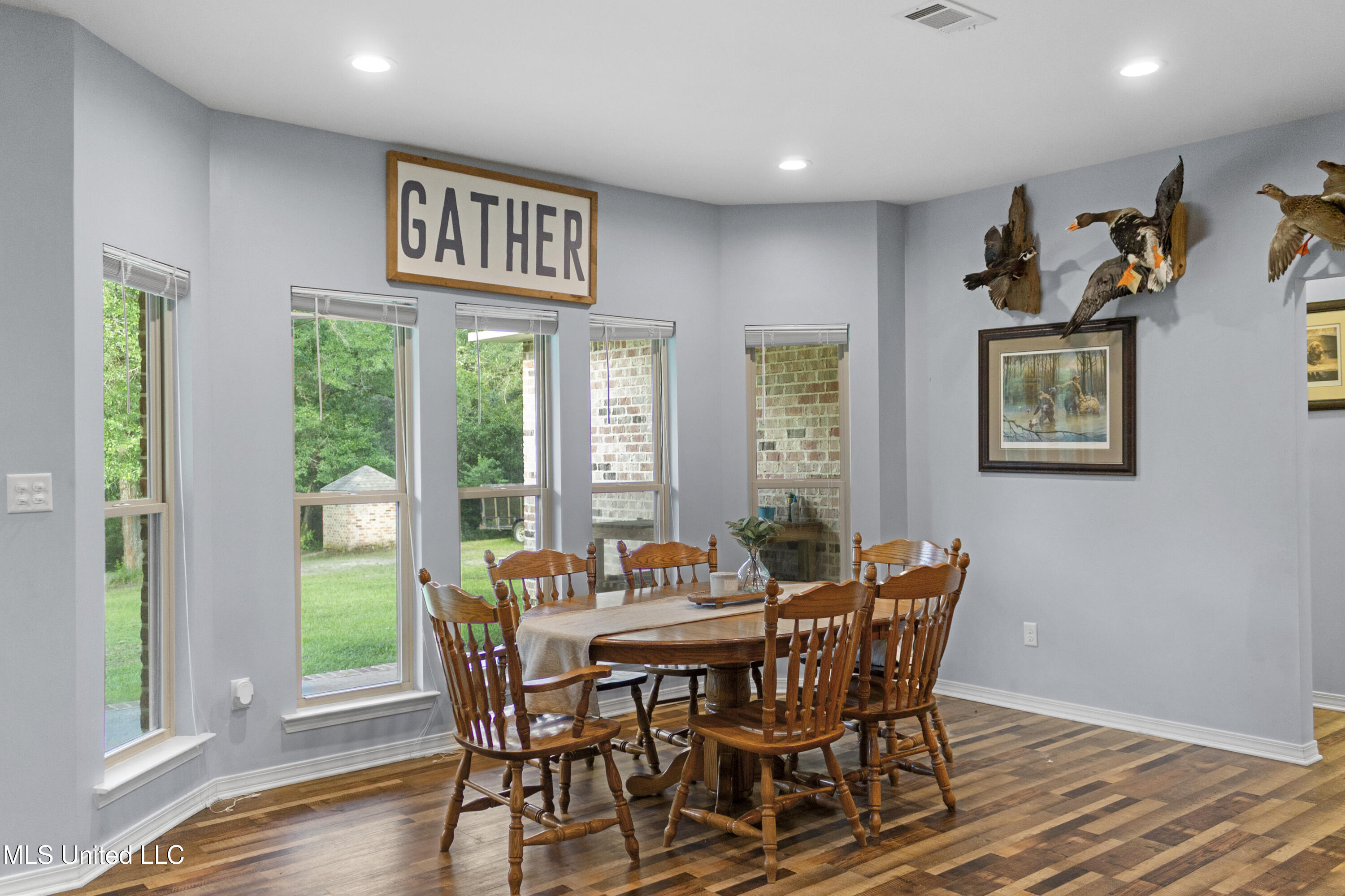 9517 Dunn Road Moss Point, MS 39562 - Photo 9 of 28 IMG_3865