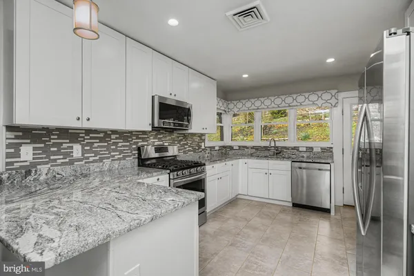 $785,000 | 612 West Chesapeake Avenue, Towson, MD 21204