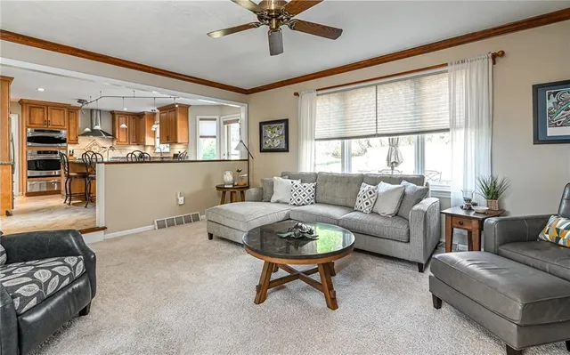 $649,900 | 340 Fox Meadow Drive, Wexford, PA 15090