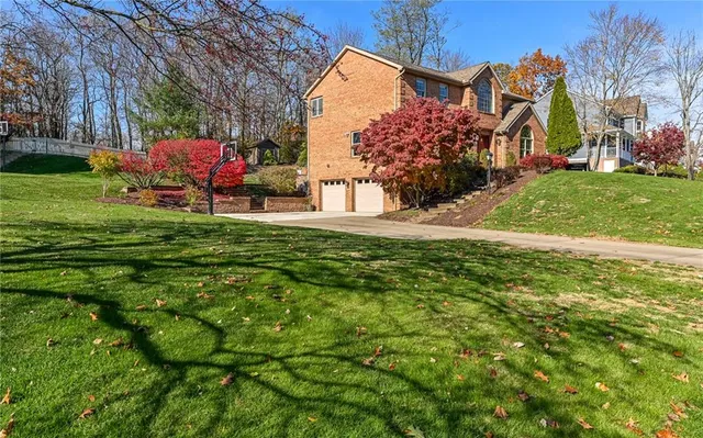 $649,900 | 340 Fox Meadow Drive, Wexford, PA 15090