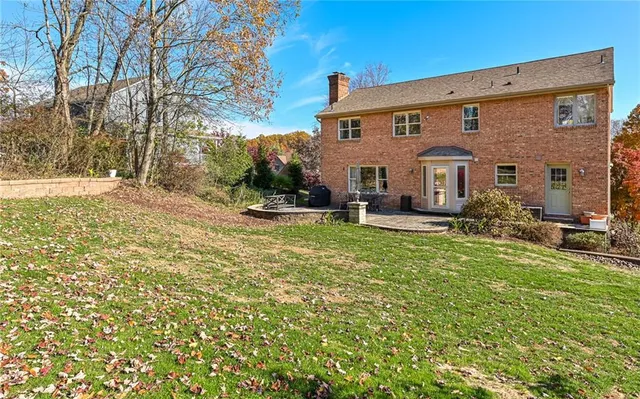 $649,900 | 340 Fox Meadow Drive, Wexford, PA 15090