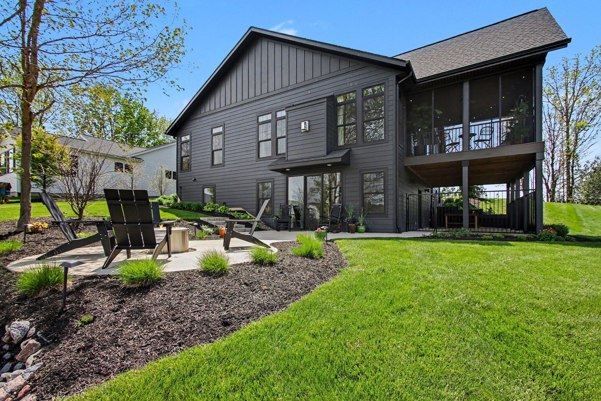 2201 Pepper Ridge Road Valparaiso, IN 46385 - Photo 46 of 55 2038x1359