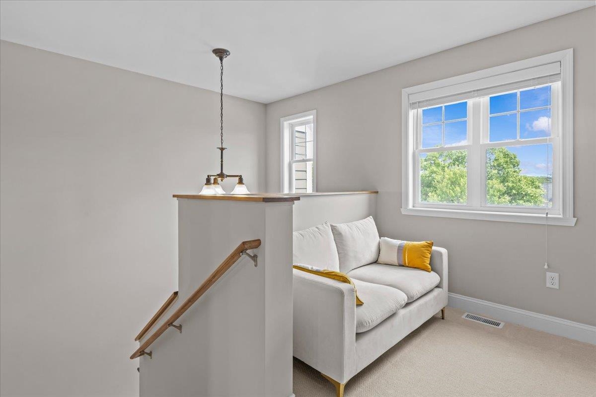 556 Zephyr Road Williston, VT 05495 - Photo 27 of 45