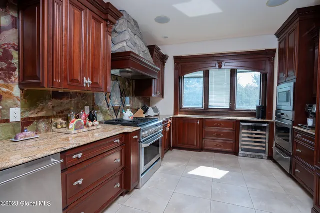 $1,399,900 | 1310 Currybush Road, Rotterdam, NY 12306