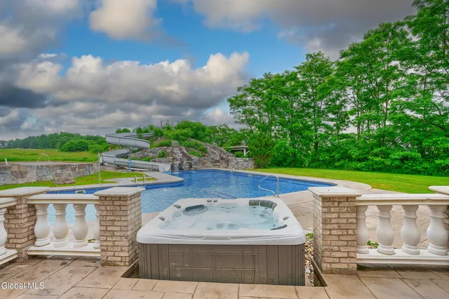 $1,399,900 | 1310 Currybush Road, Rotterdam, NY 12306