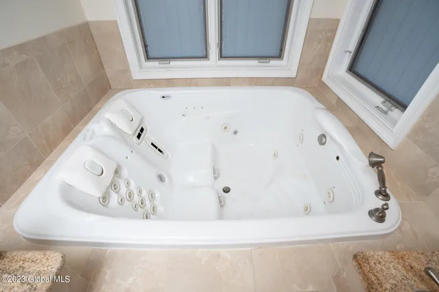 $1,399,900 | 1310 Currybush Road, Rotterdam, NY 12306