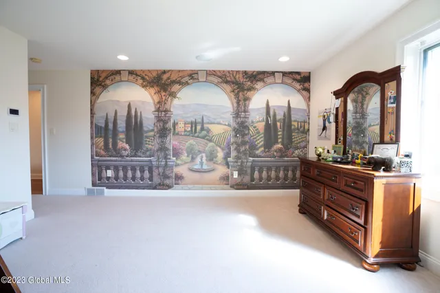 $1,399,900 | 1310 Currybush Road, Rotterdam, NY 12306