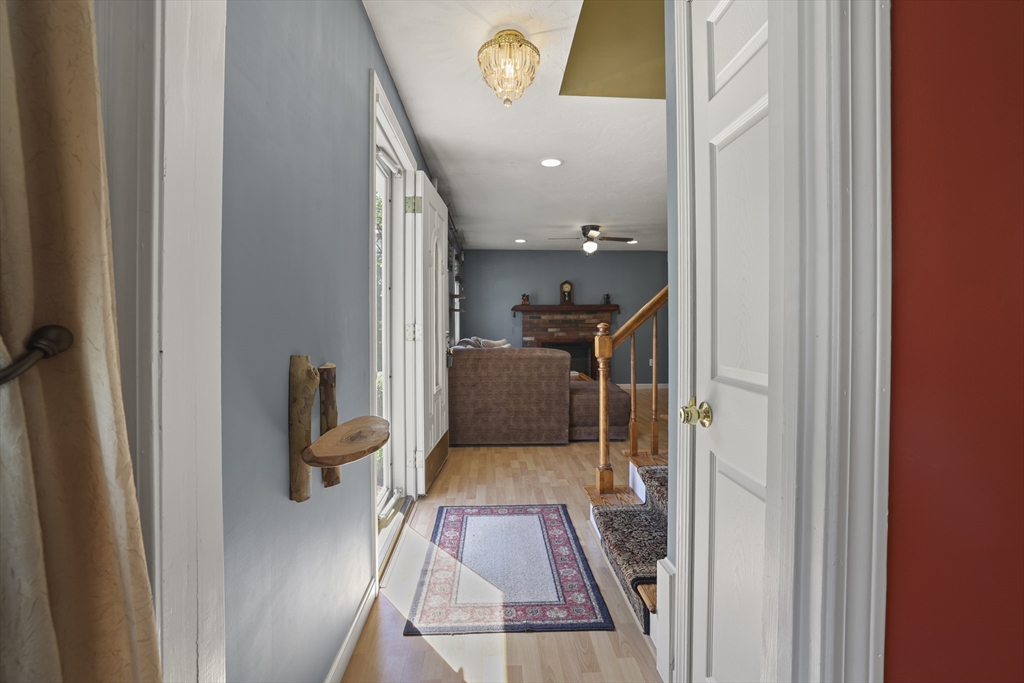8 Walker Road Franklin, MA 02038 - Photo 25 of 40