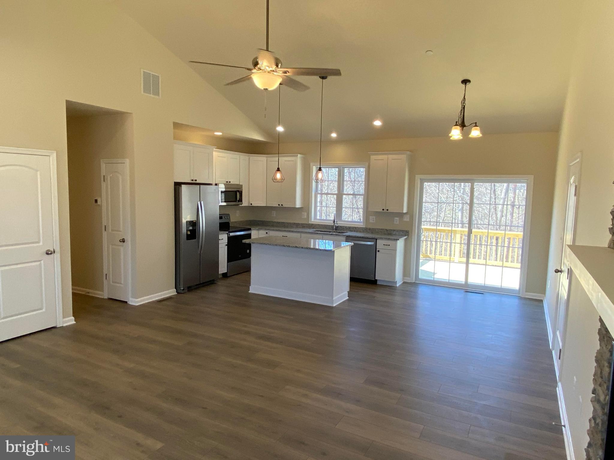 348 Rockland Road Westminster, MD 21158 - Photo 4 of 23 Gallery Image 4