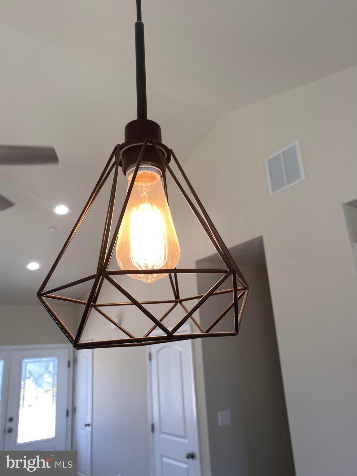 348 Rockland Road Westminster, MD 21158 - Photo 6 of 23 Gallery Image 6