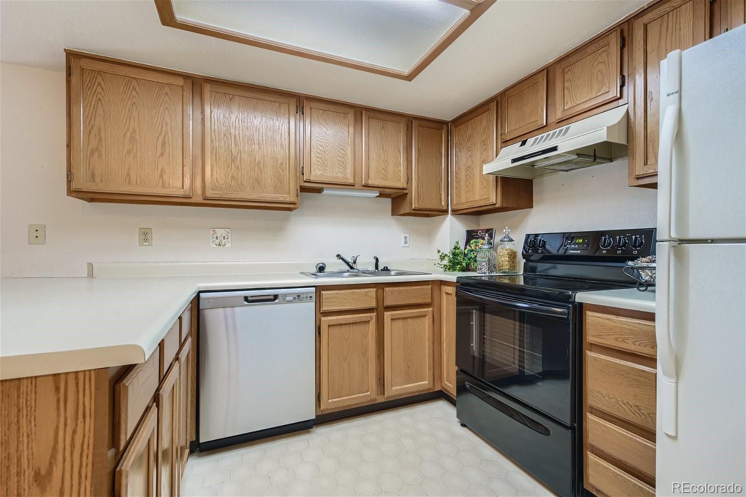 8403 Everett Way, Unit C Arvada, CO 80005 - Photo 7 of 17