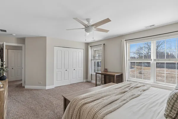 $259,900 | 222 Bakers Drive, Unit 222, Lakemoor, IL 60051