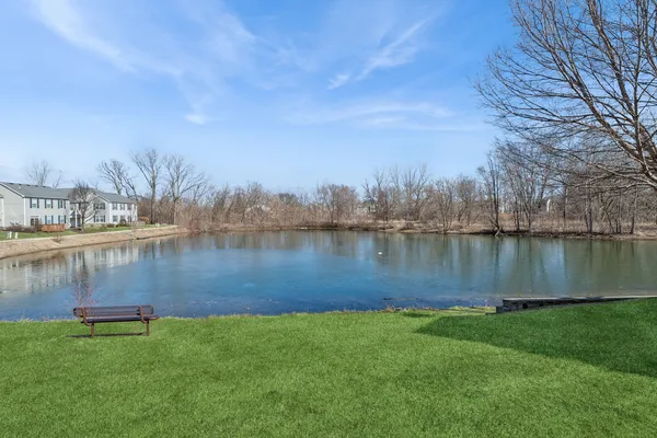 $259,900 | 222 Bakers Drive, Unit 222, Lakemoor, IL 60051