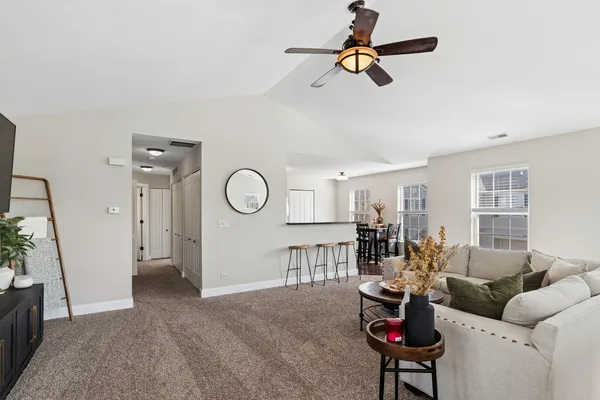 $259,900 | 222 Bakers Drive, Unit 222, Lakemoor, IL 60051