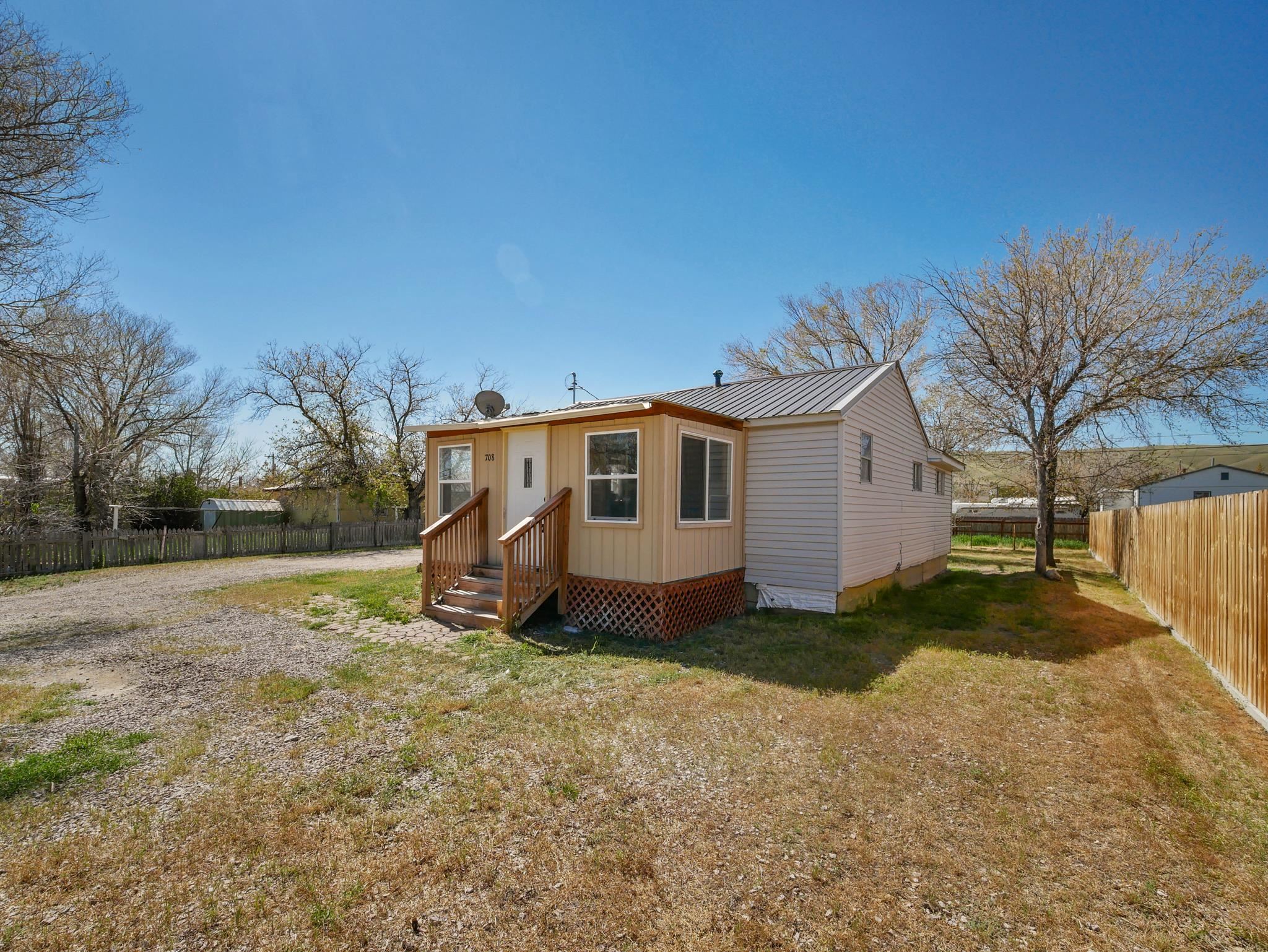 708 West State Street Rawlins, WY 82301 - Photo 11 of 14
