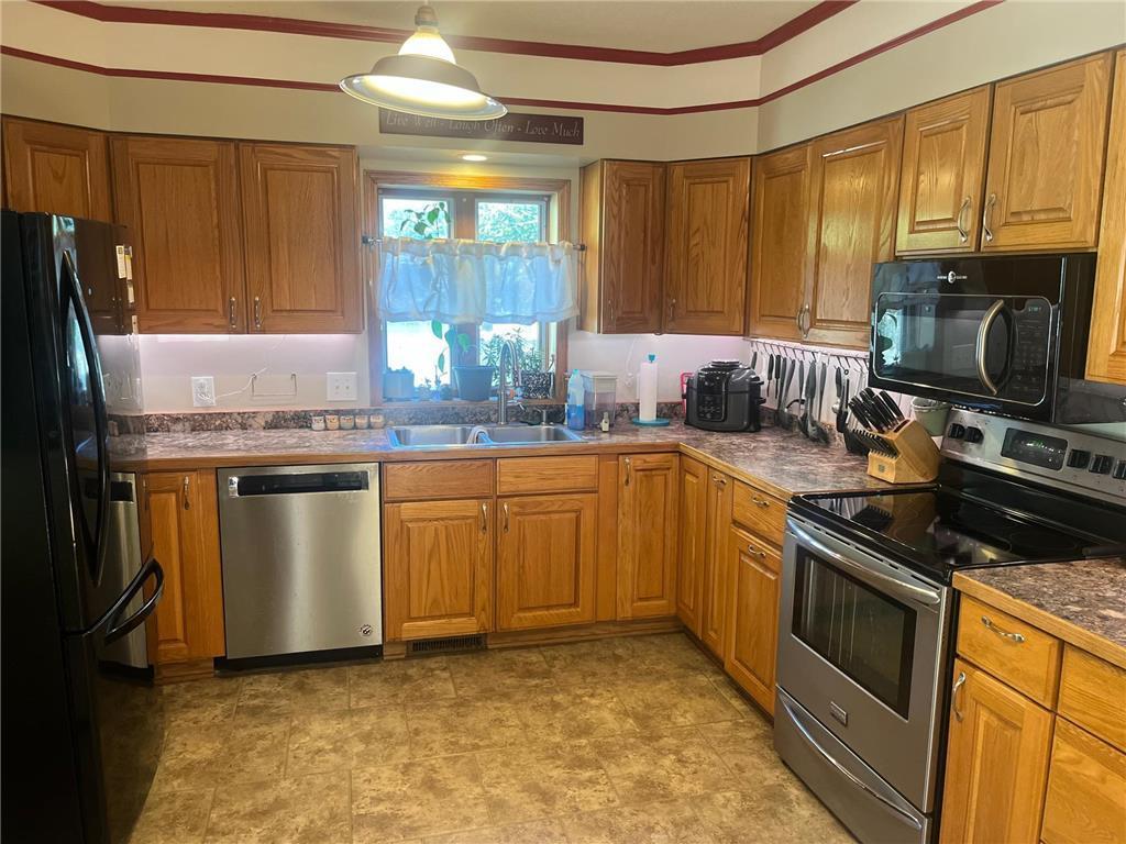 411 13th Street Southwest Willmar, MN 56201 - Photo 28 of 36