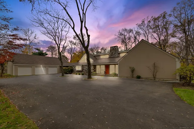 $2,670,000 | 88 Starin Drive, Stamford, CT 06902